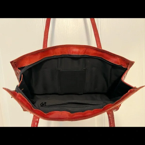 Genuine Leather handbag. - Picture 3 of 14